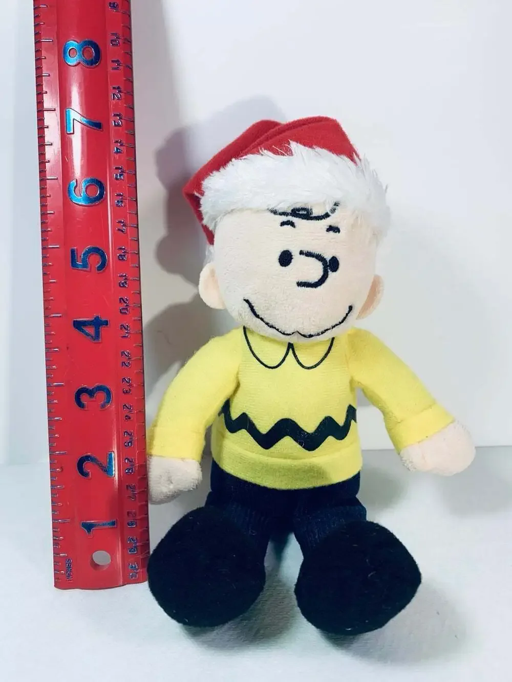 Charlie Brown Plush Christmas hat clip